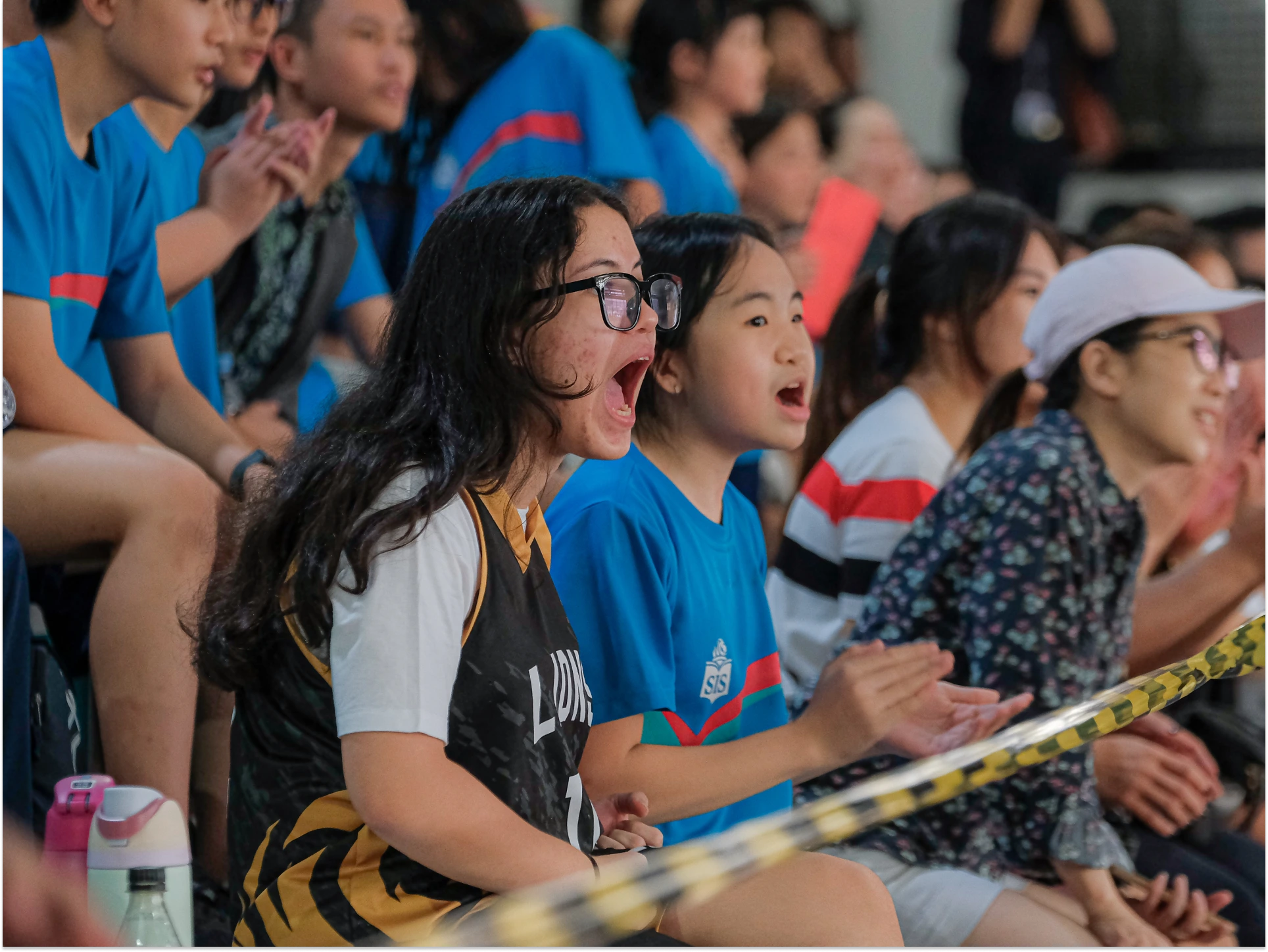 bandung basketball supporters