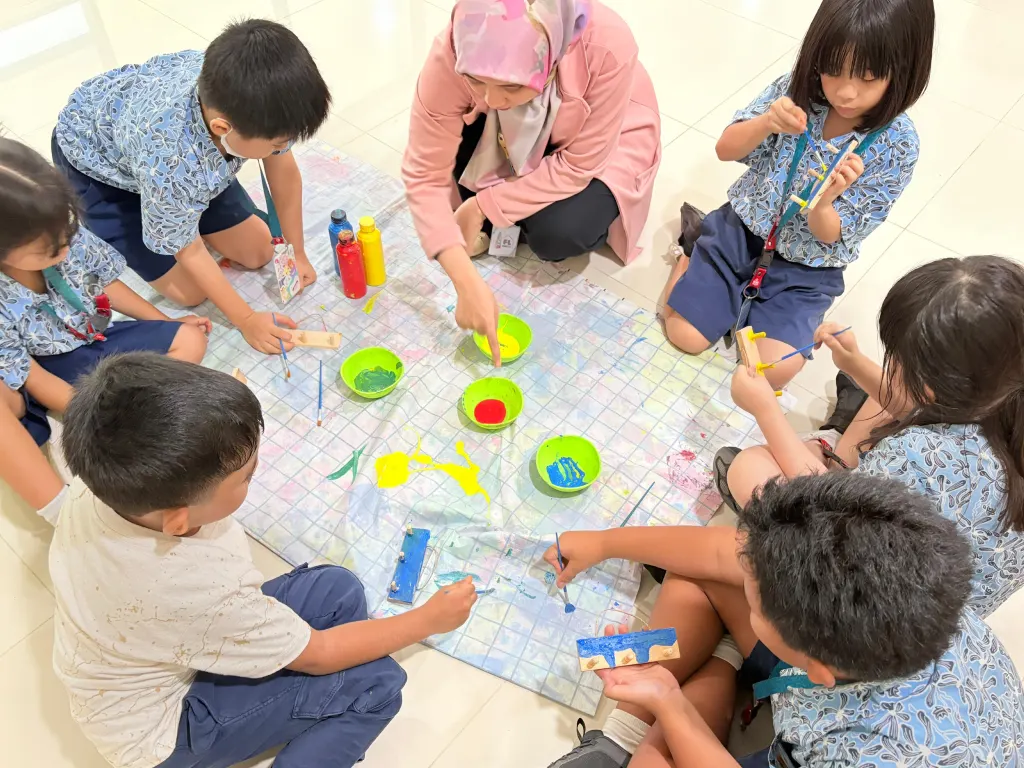 co curricular activities cca crafting sis medan
