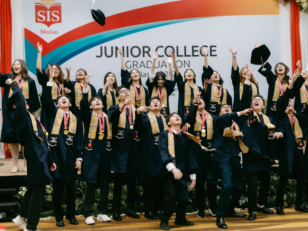 sis medan best international junior college school curriculum