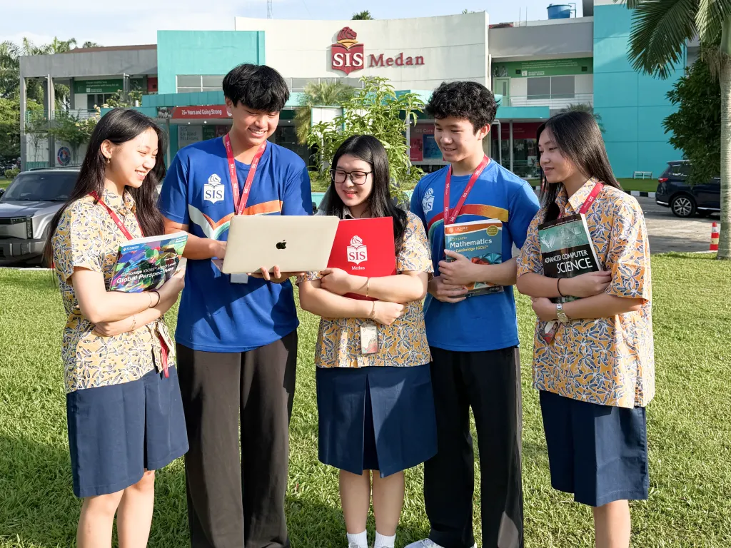 sis medan best international junior college school cultural